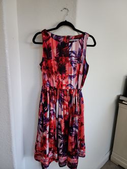 Used Women's dress size (10)
