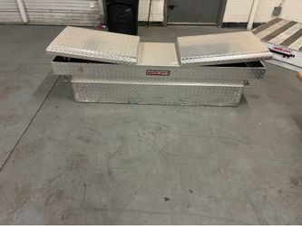 Weather Guard Gull Wing Truck Tool Box