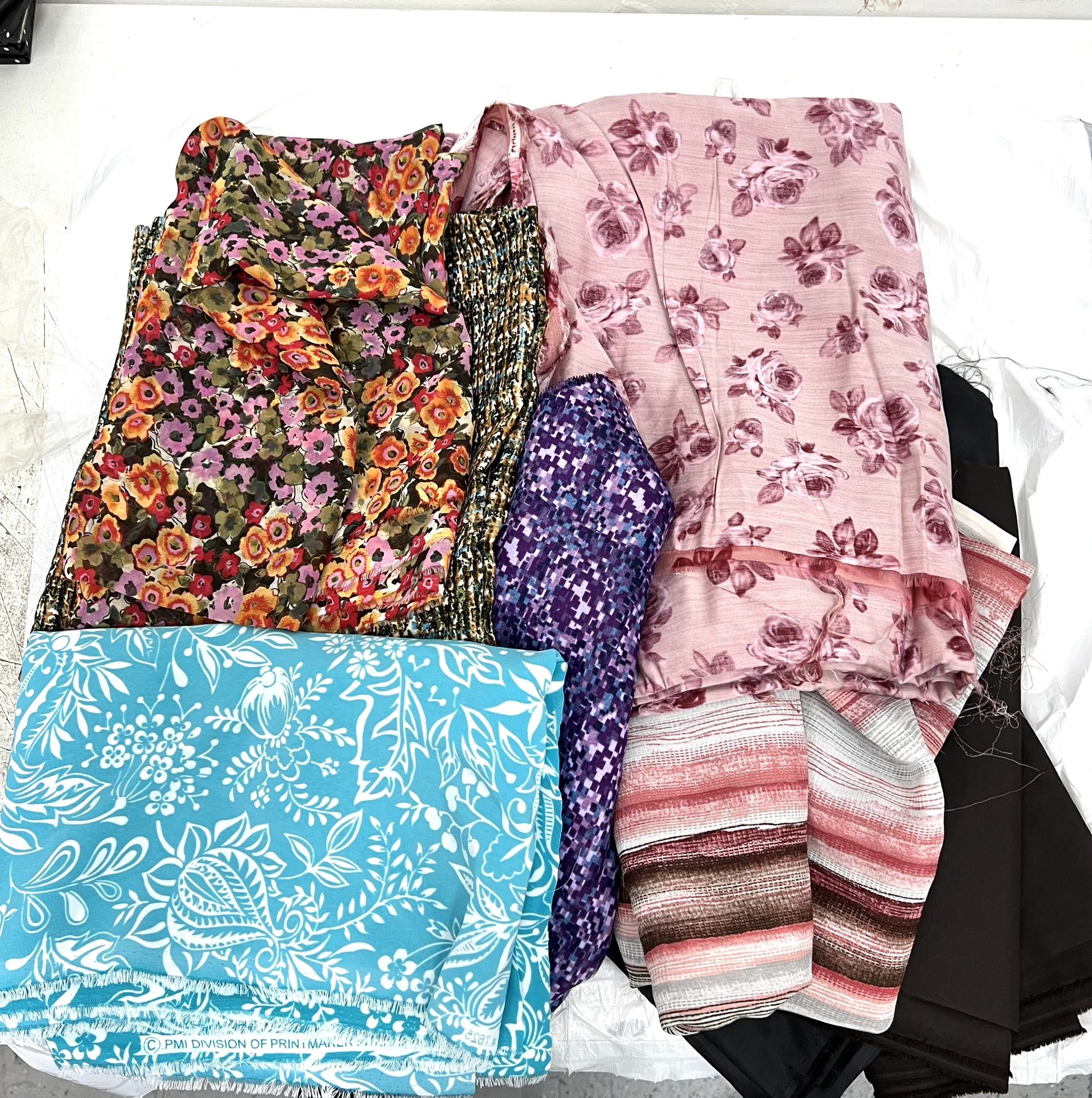 Free - Fabric Selection For Sewing Dresses