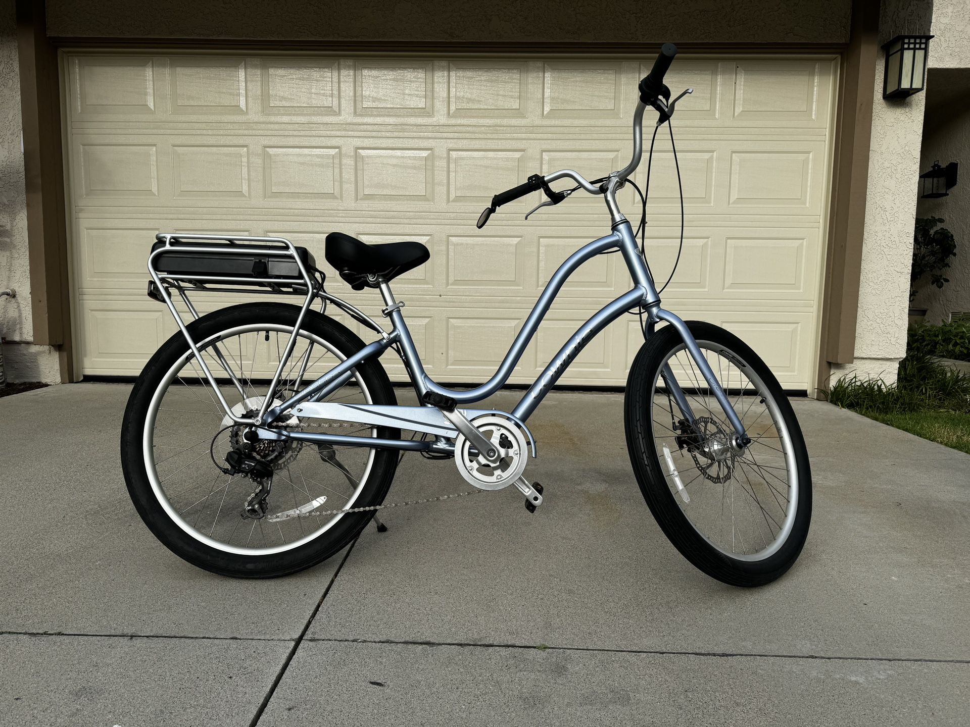 Electra Townie GO! 7 Speed Pedal Assist Electric Bike E Bike