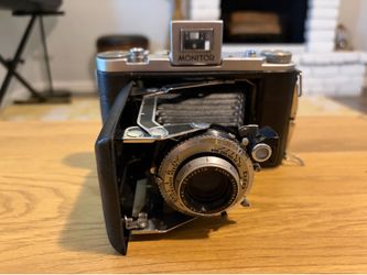 Vintage Kodak Monitor Six-20 Folding Camera w/ Kodak Anastigmat Special Lens – Untested