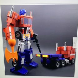 Transformer Optimus Prime Auto-Converting Robot Collector’s Edition