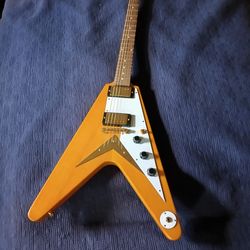 Epiphone/Gibson custom shop Korina flying V guitar