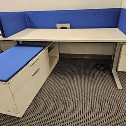 Height Adjustable Table with Bench - Power Adjustment