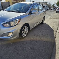 2012 Hyundai Accent