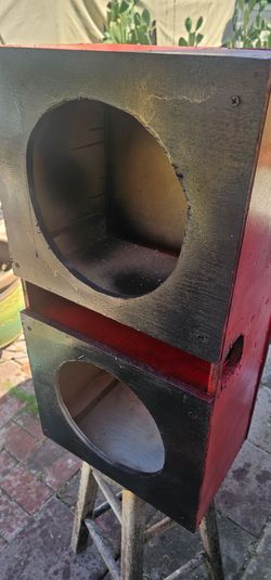 subwoofer speaker box..size 10