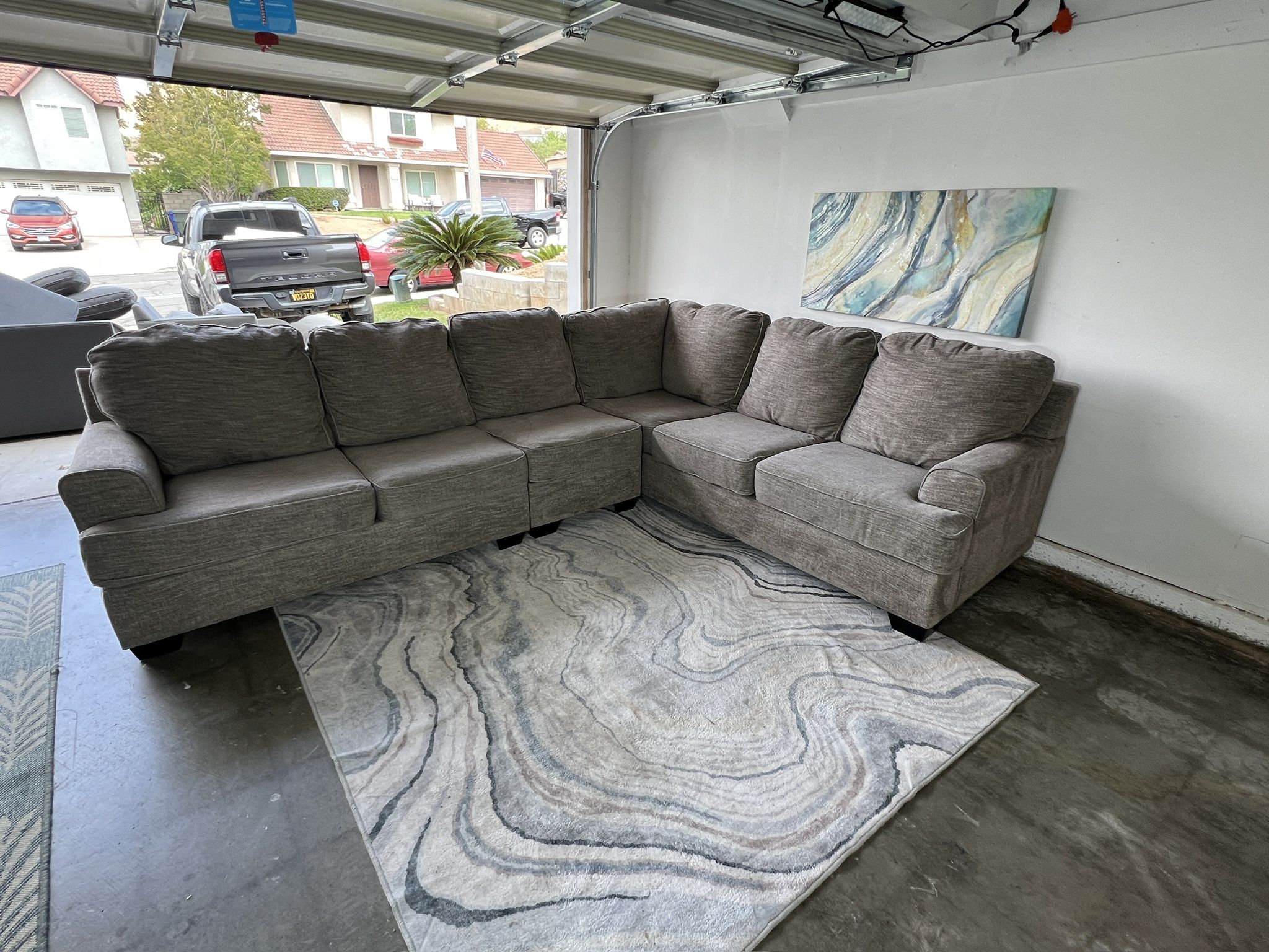 Light brown sectional couch (Delivery available)