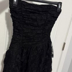 Windsor black lace strapless dress (size S)