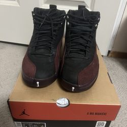 WORN ONCE JORDAN 12 A MA SIZE 11.5 MEN 