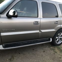 2002 Cadillac Escalade