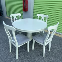 Dining set (FREE DELIVERY)