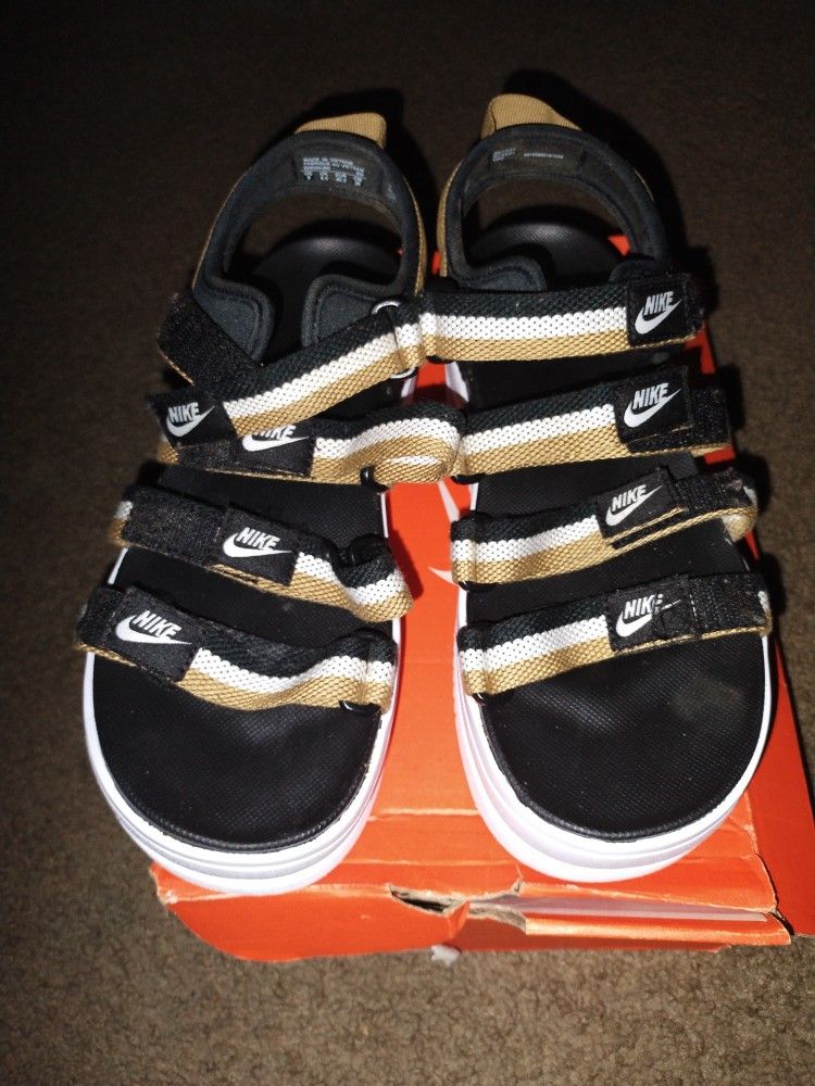 Women's Size 9 Metallic Gold Strap Sandals Pick Up In Florence KY