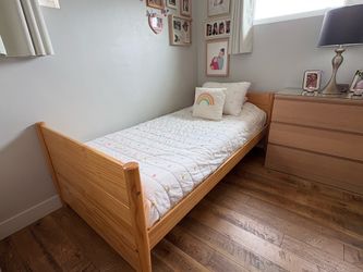 Twin size trundle wood Bed