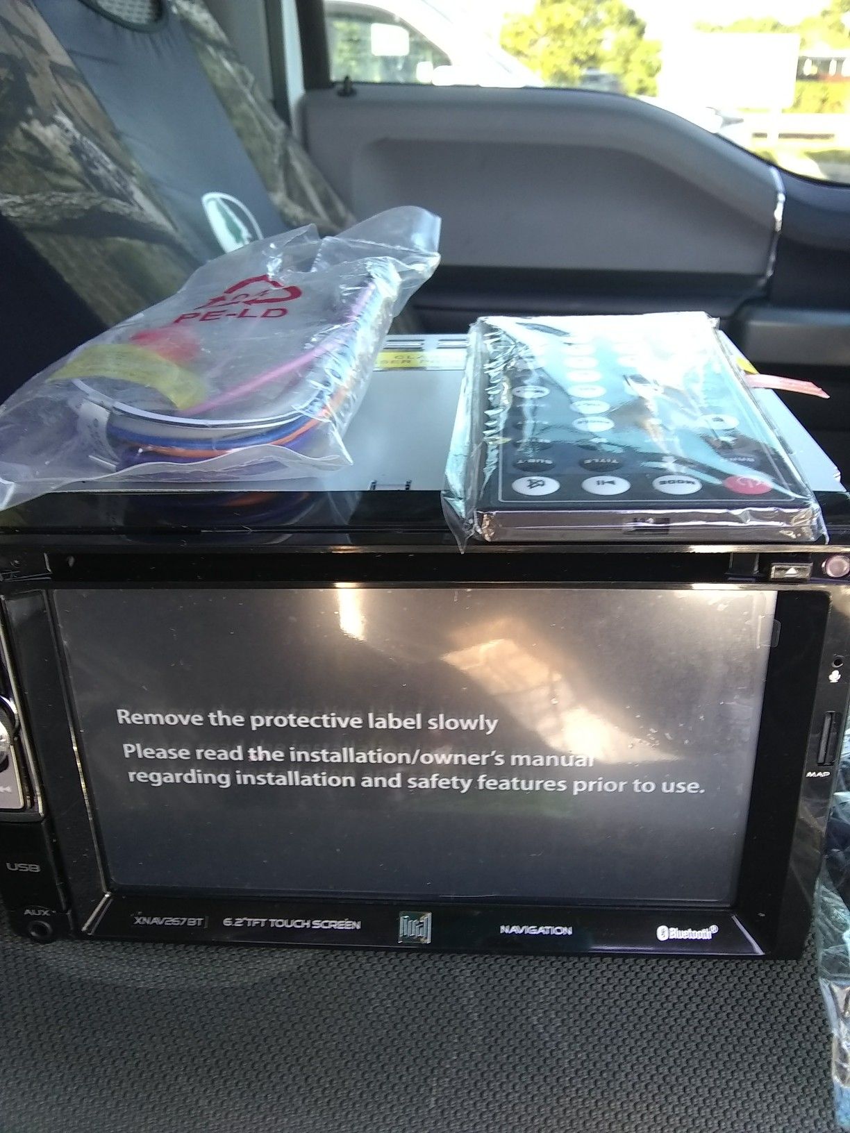 Dual Electronics XNAV267BT 6.2 Inc. new