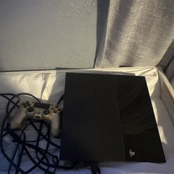 PS4 + Controller
