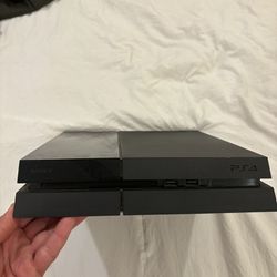 Selling PS4 With Games 