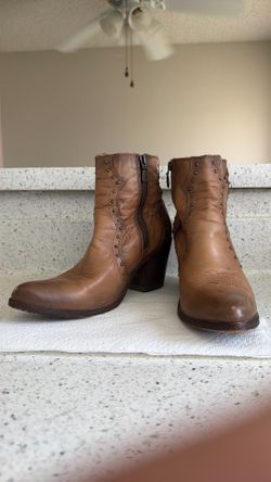 Leather size 8.5/9 women’s boots