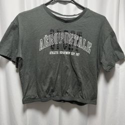 Aeropostale Women’s [Medium] T-Shirt – Excellent Condition