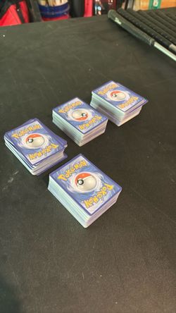 Pokémon cards from Sword and Shield Evolving Skies booster box