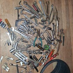 Herramienta Usada $100.00 oh mejor oferta