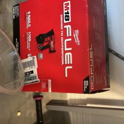 Brushless Cordless Coil Roofing Nailer