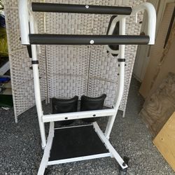 Like New Sara Steady Lift