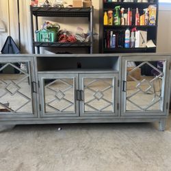 TV Stand w/ Cabinet / Glass Face Cabinet