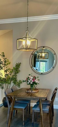 Beautiful Dining Room Chandelier! $40