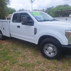 2019 Ford E-350