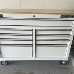 Rolling Yukon Tool Chest Brand New - White / Stainless