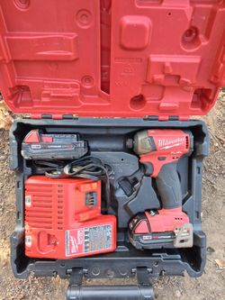 Milwaukee M18 Fuel Impact Driver Kit