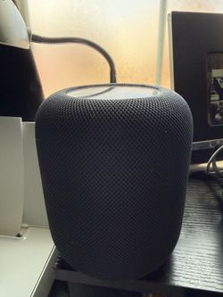 Apple homePods