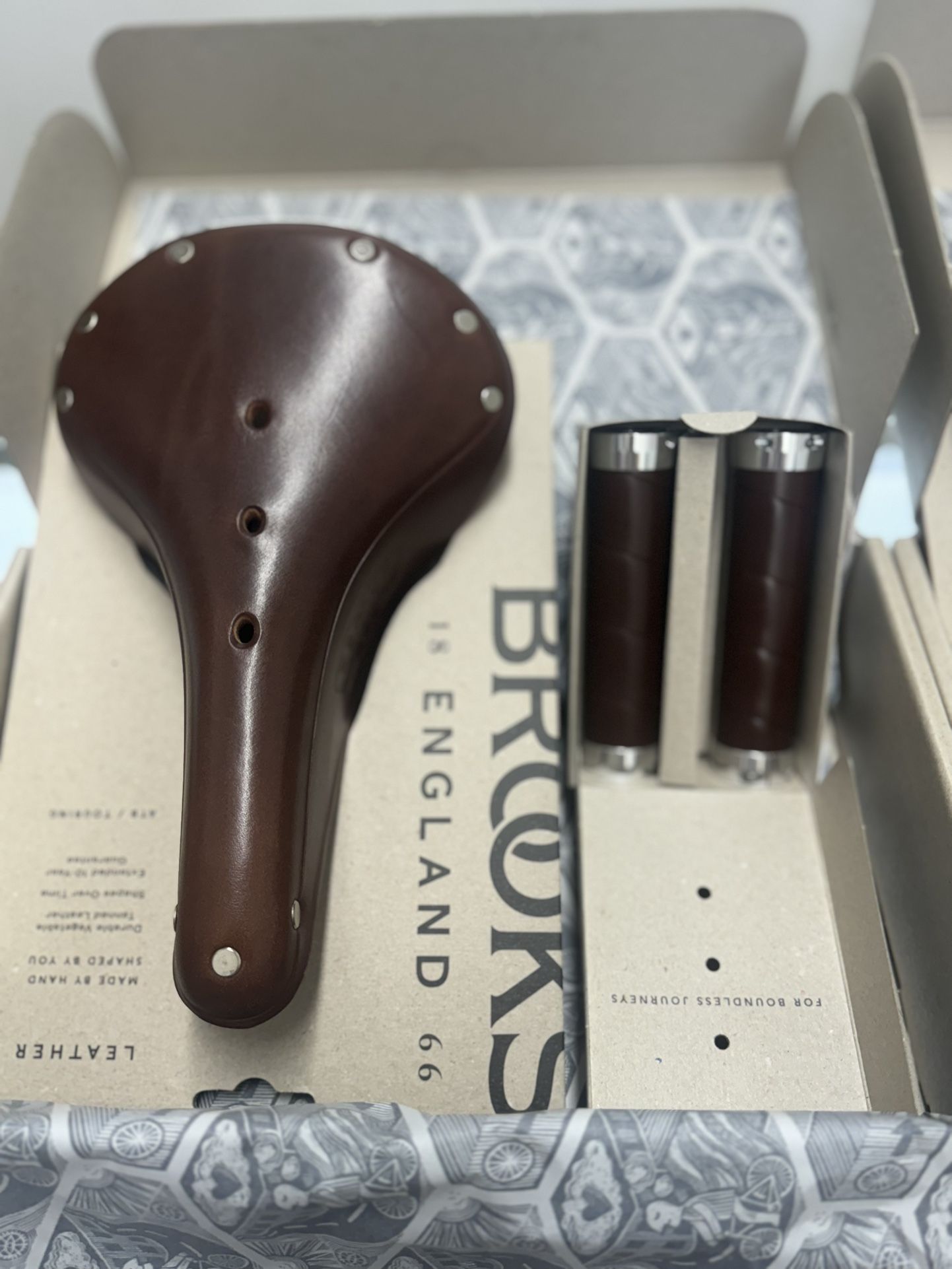 Brooks B17 Leather Seat And Grips