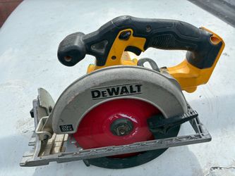 DeWalt circular saw 20v (tool only)
