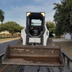 2019 Bobcat T740