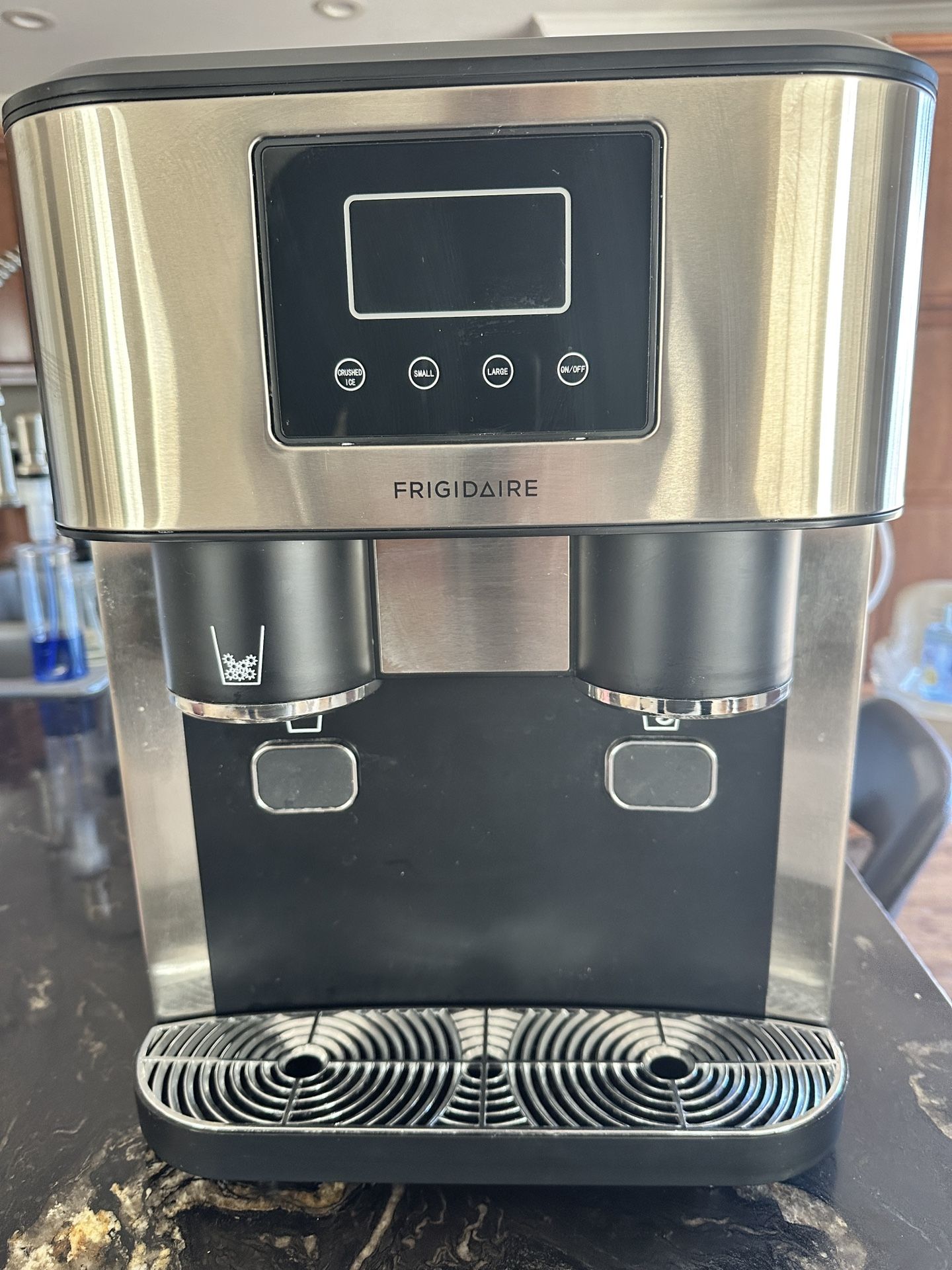 Frigidaire Ice & Water Dispenser