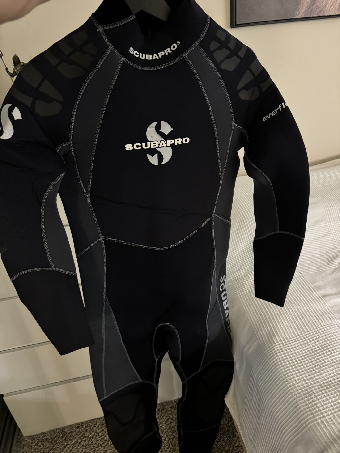 ScubaPro Everflex 5/4 mm Men’s Wetsuit Size M - Excellent Condition