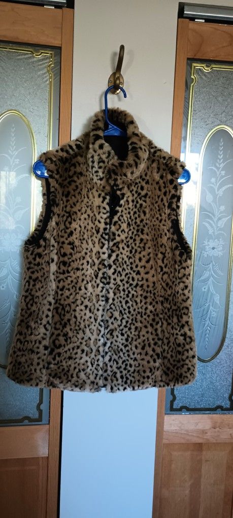 Kristen Blake Women Leopard  Print Faux Fur Vest S Pocket Dressy Zip  Reversible