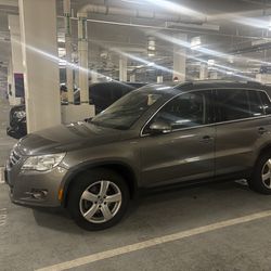 2010 Volkswagen Tiguan