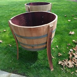Wine half with stand