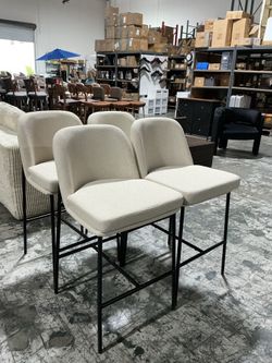 Bar stool