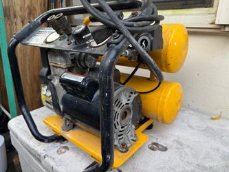 Air Compressor works great / Compresor de Aire