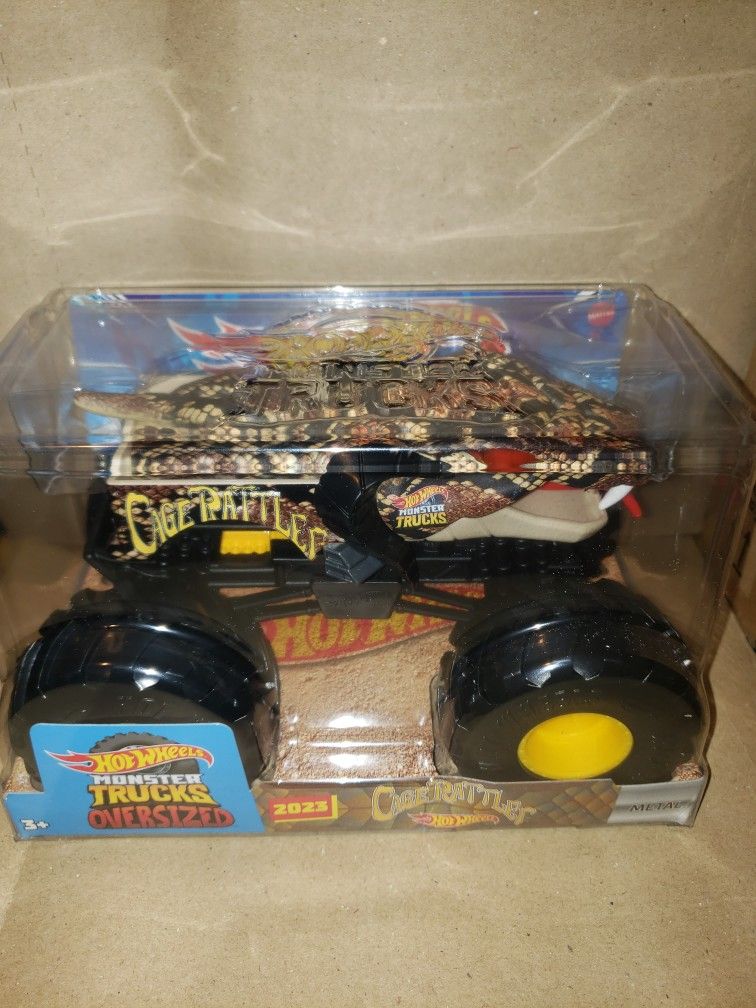 Hot Wheels Monster Trucks Oversized 2023 Cage Rattler