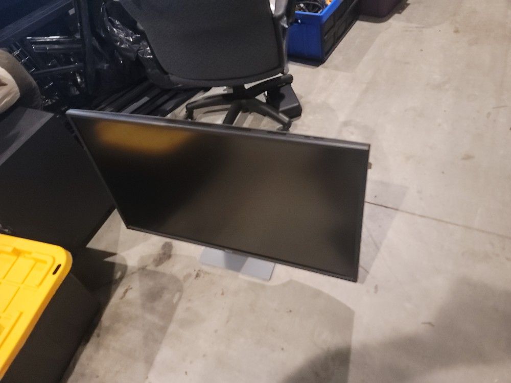 Free 43 Inch Dell IPS 4k Monitor