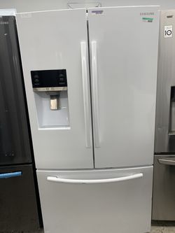 Samsung French door in glossy white