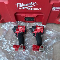Milwaukee M18 Fuel (1/2 ) Impact Wrench Square Ring 250 LB ) (NEW) (Cat No 2855-20) 