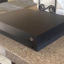 Xbox One X Taco Bell Edition