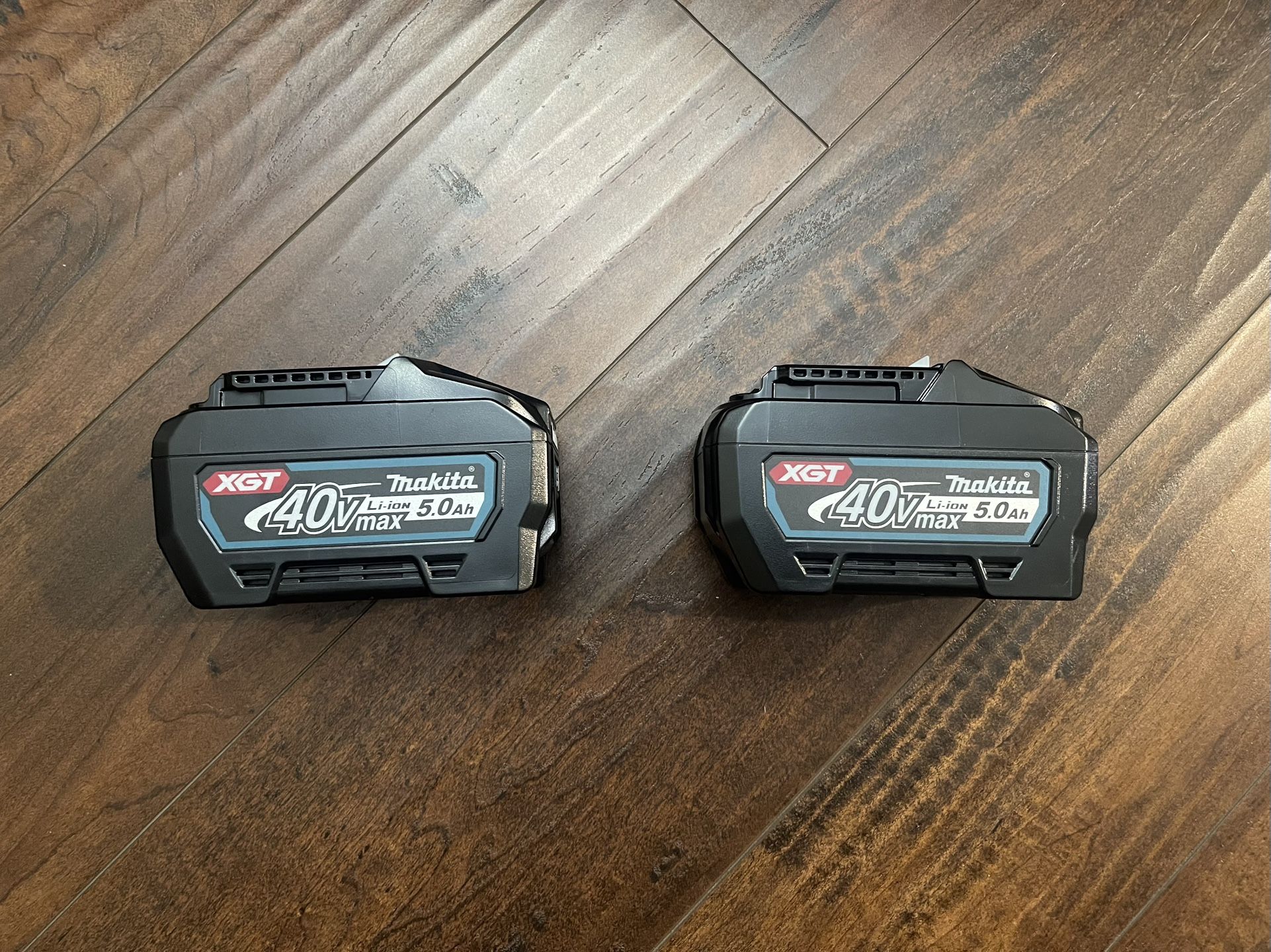 New 40V Makita 5Ah XGT Battery