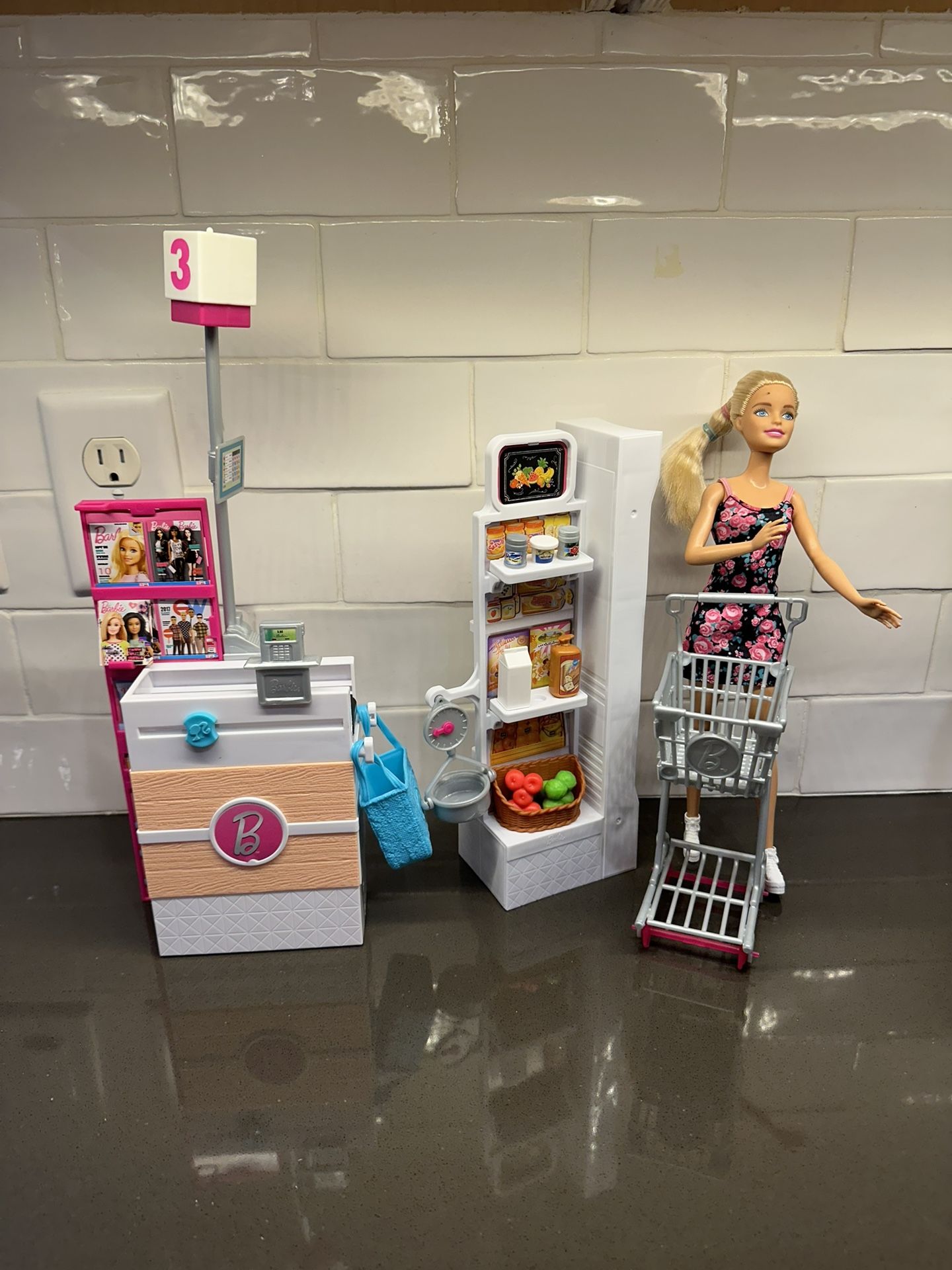 Barbie Supermarket Play Set