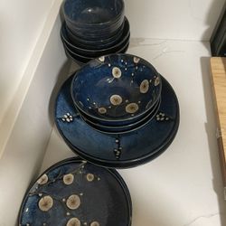 Pottery Barn Plate And Bowl Set